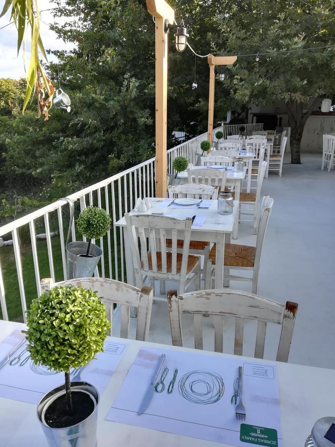 Zorbas Family House Hotel Troulos Exterior foto