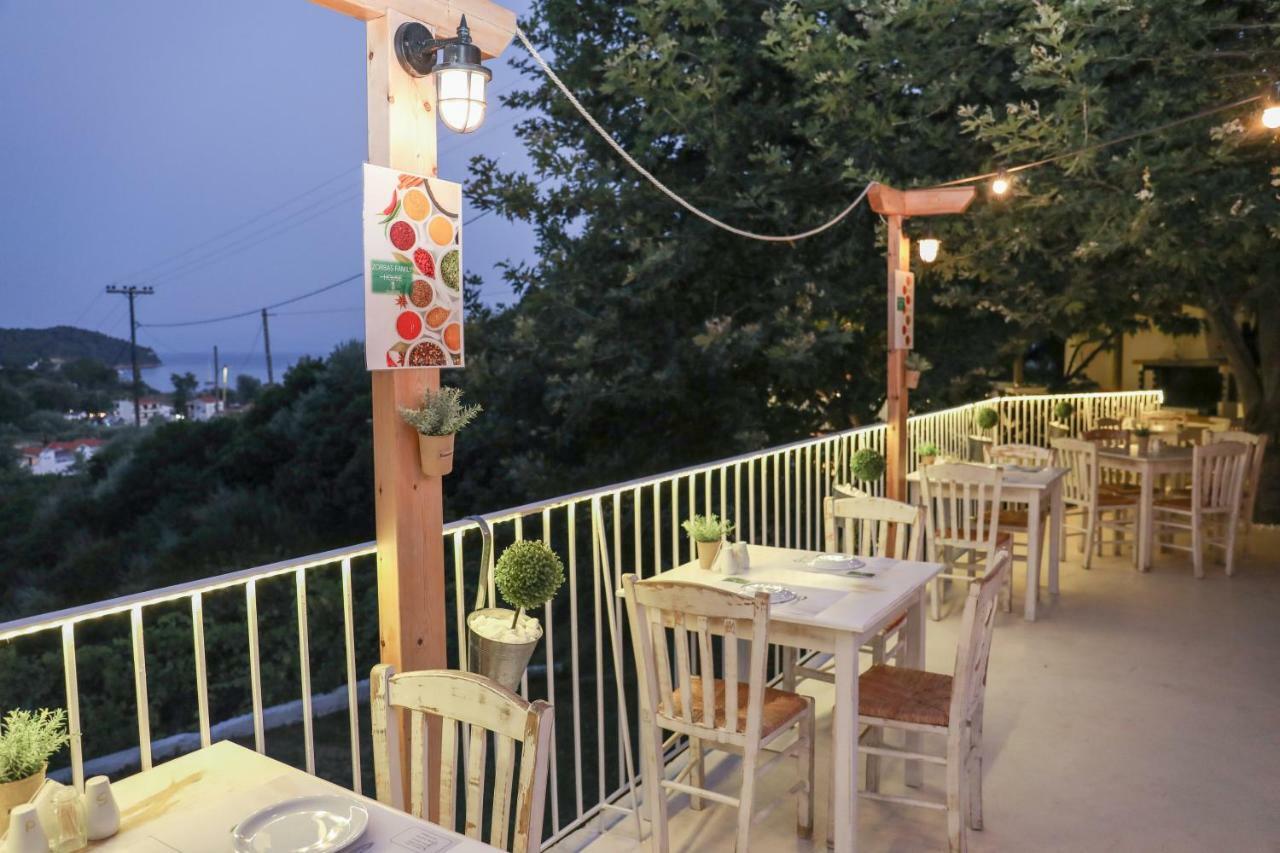 Zorbas Family House Hotel Troulos Exterior foto