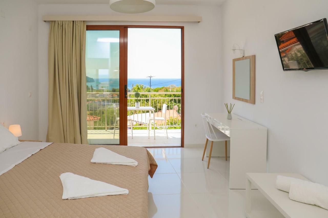 Zorbas Family House Hotel Troulos Exterior foto