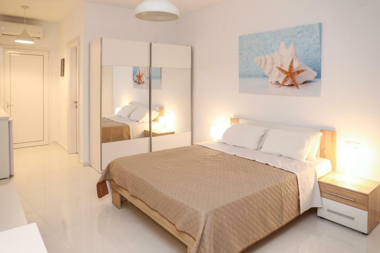 Zorbas Family House Hotel Troulos Exterior foto